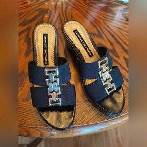 Chinese laundry wedges